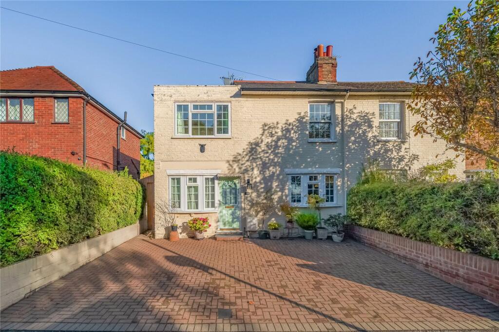 Main image of property: High Street, Iver, Buckinghamshire, SL0