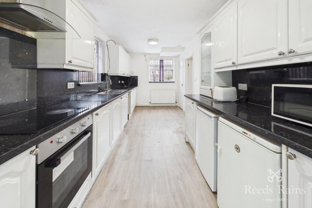 House in Manchester, Charlestown - View 4
