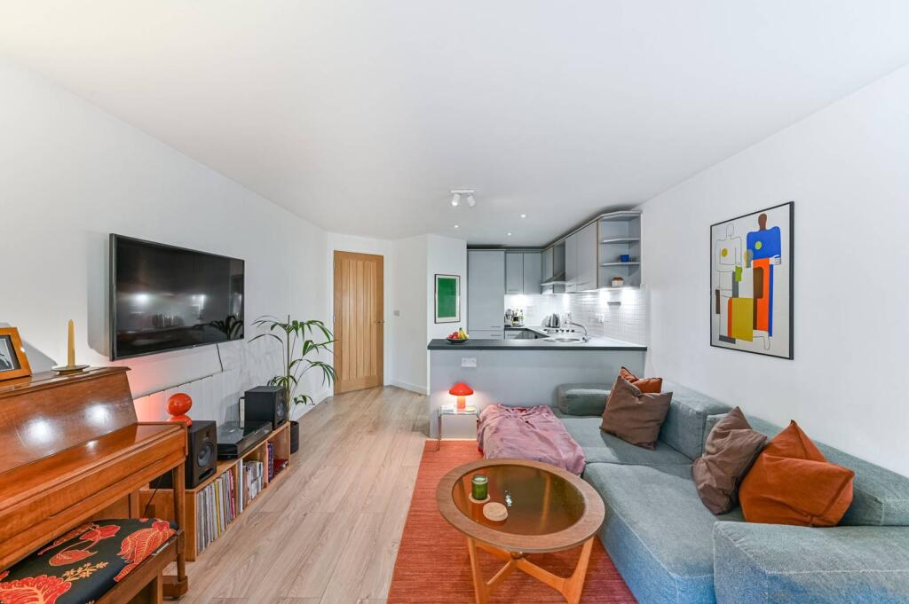 Main image of property: St Georges Way, Peckham, London, SE15