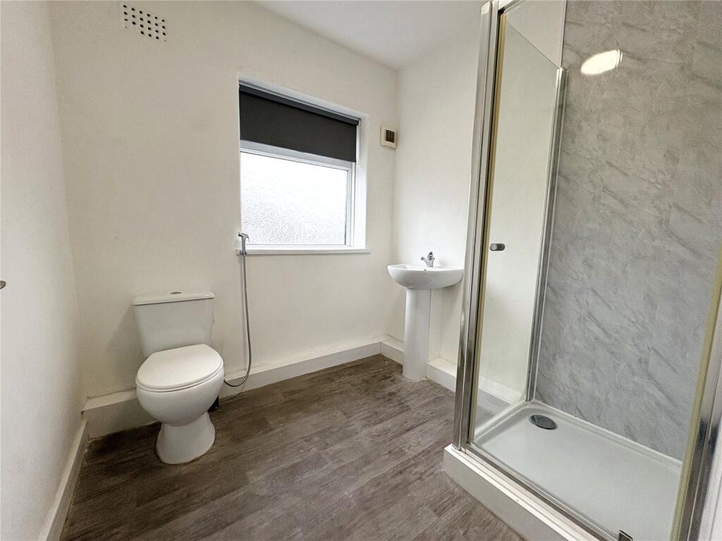 Apartment in Blackburn, Whinny Heights - More