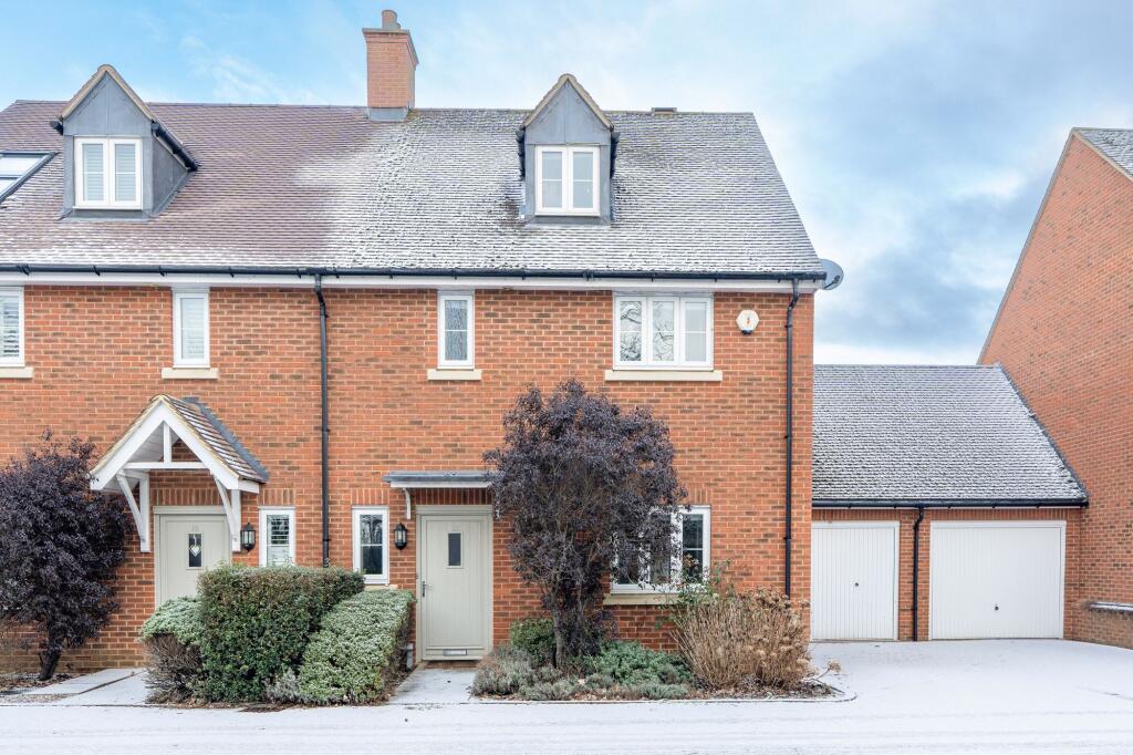 Main image of property: Pixey Close, Yarnton, OX5