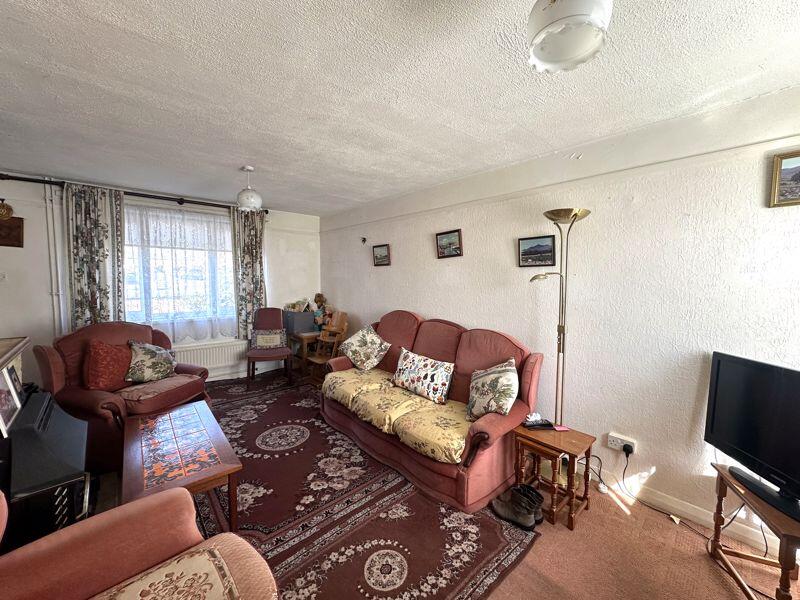 House in Oxford, Blackbird Leys - View 5