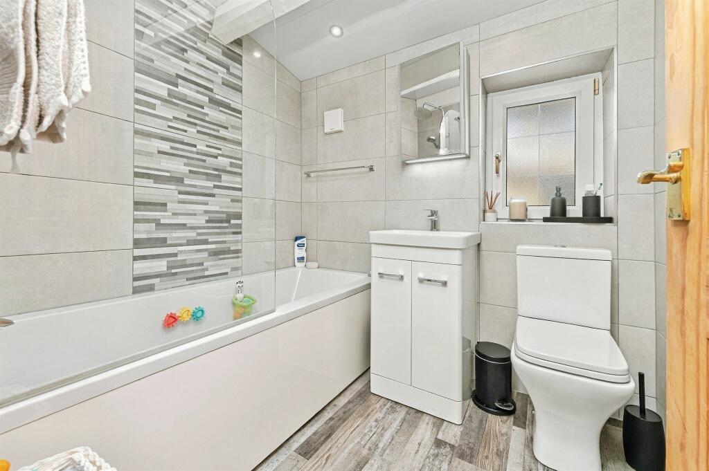 House in Kirklees, West Yorkshire - More