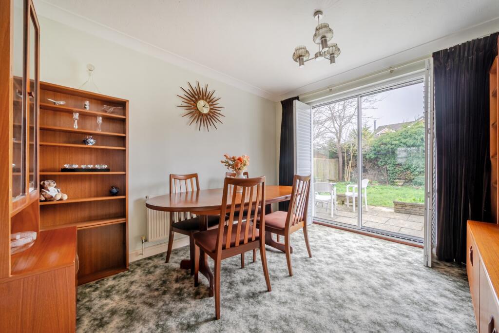 Garner Close, Carterton, Oxfordshire, OX18 photo 3