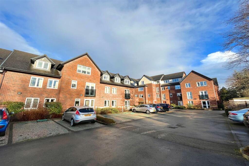 Main image of property: Michael Court, Oakfield, Sale, M33