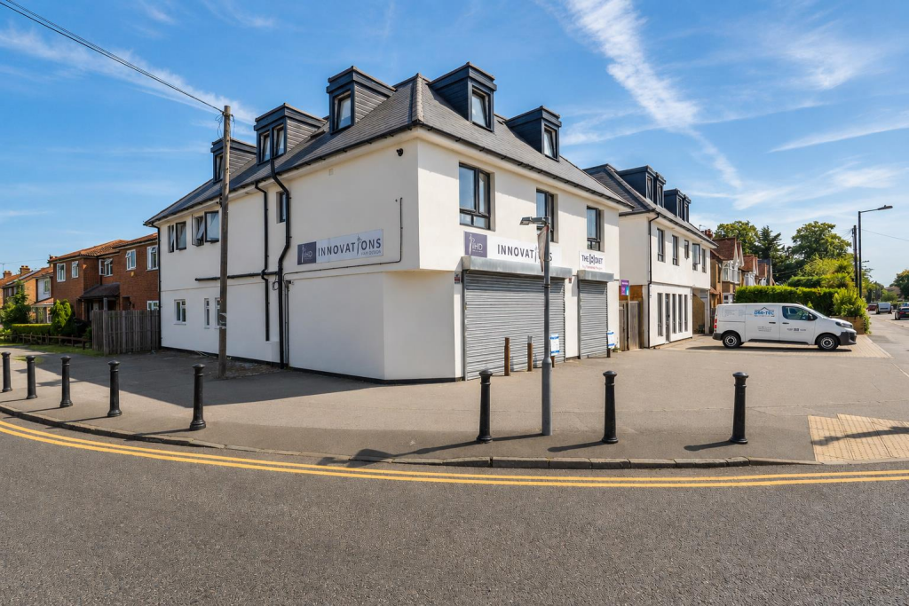 Apartment in Windsor, Clewer Green - View 2