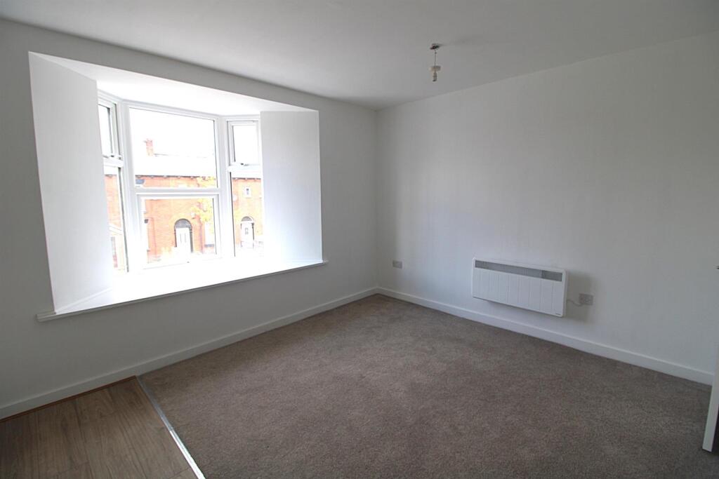 Apartment in Manchester - View 3