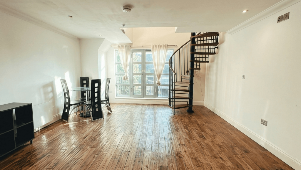 Main image of property: The Green, E4