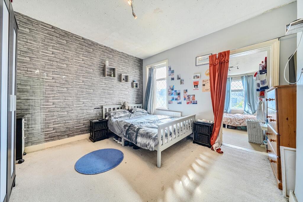 House in Dartford - View 2