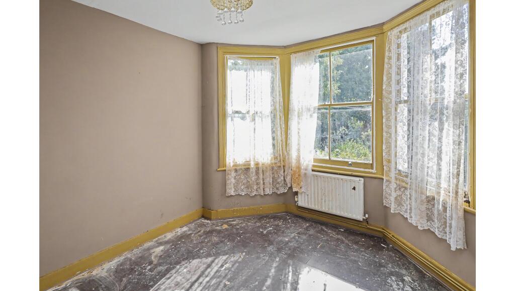 Apartment in Barnet, Barnet Vale, New Barnet - View 5