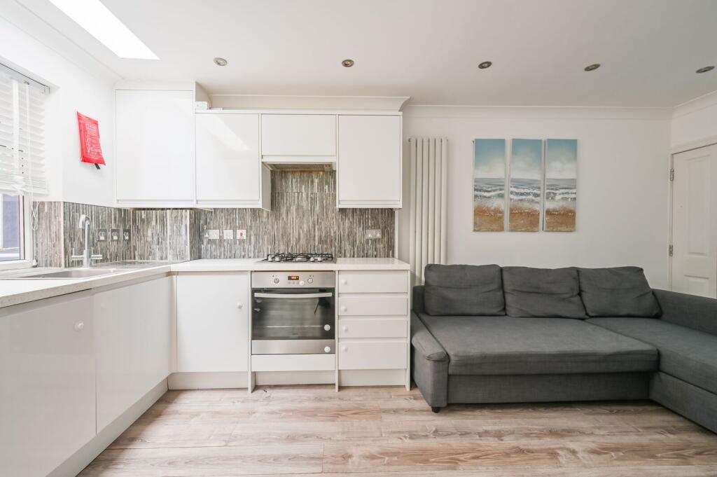 Main image of property: High Road, N22, Turnpike Lane, London, N22