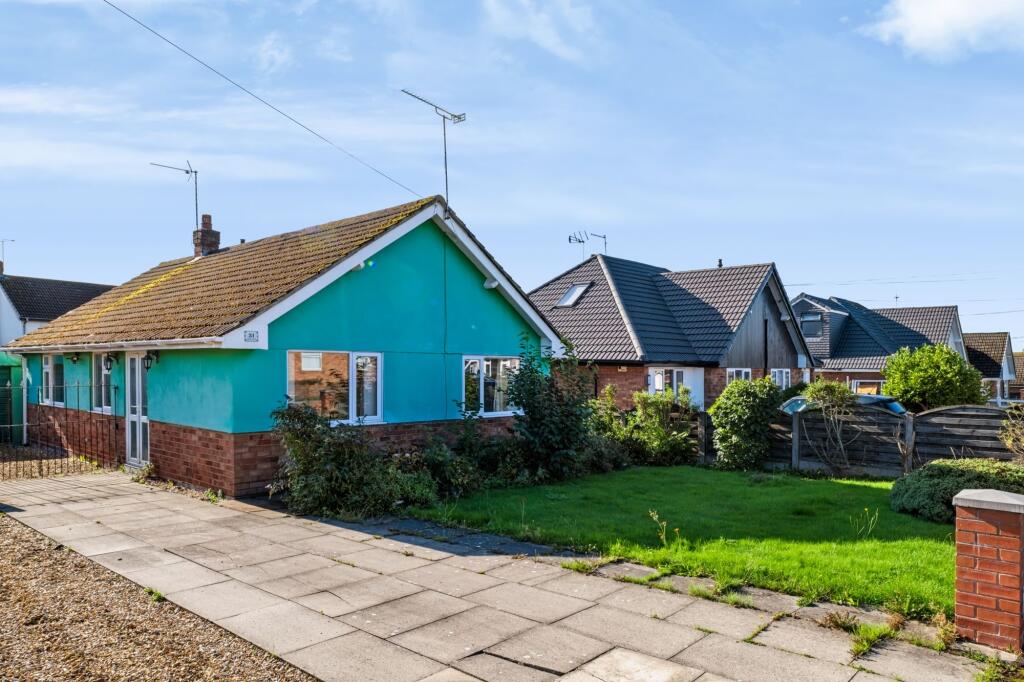 Main image of property: Oakmere Drive, Great Boughton, CH3
