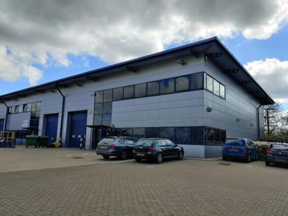 7 Oxonian Park, Kidlington external.jpg