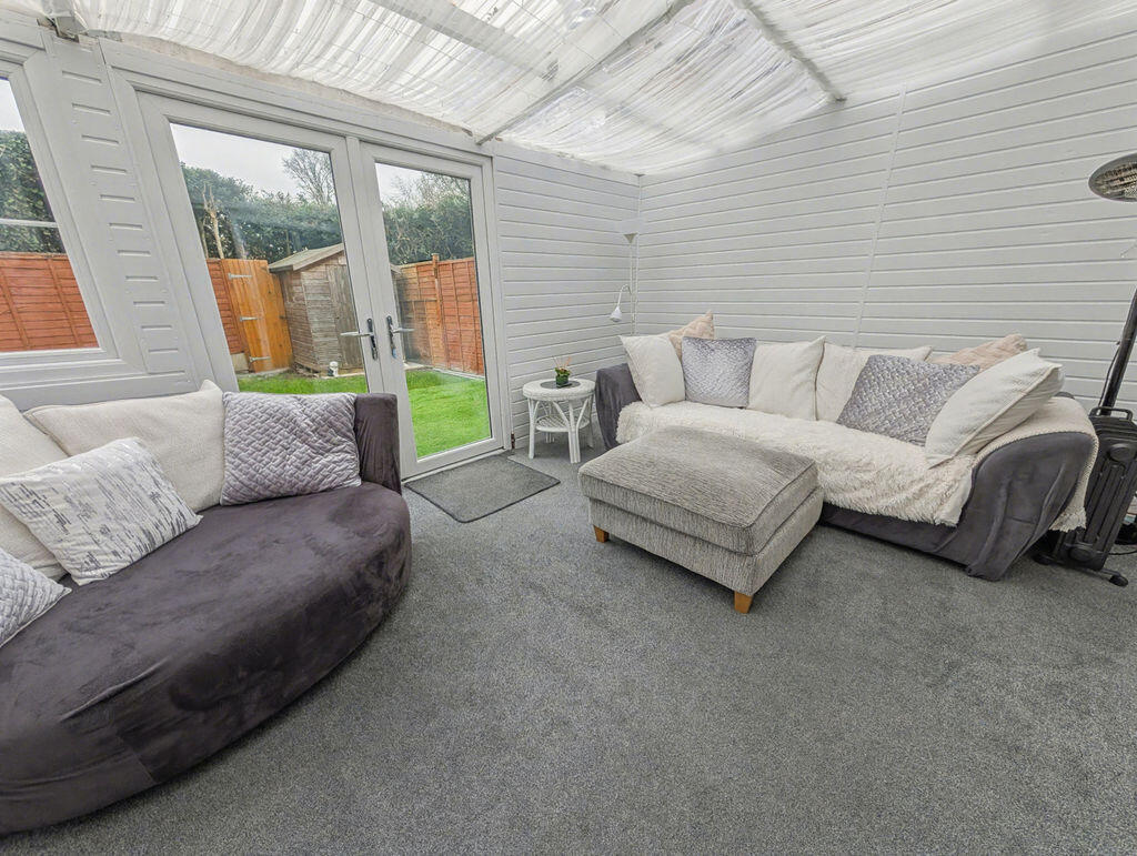 The Orchard, Bicton Heath, Shrewsbury, SY3 5AW photo 4