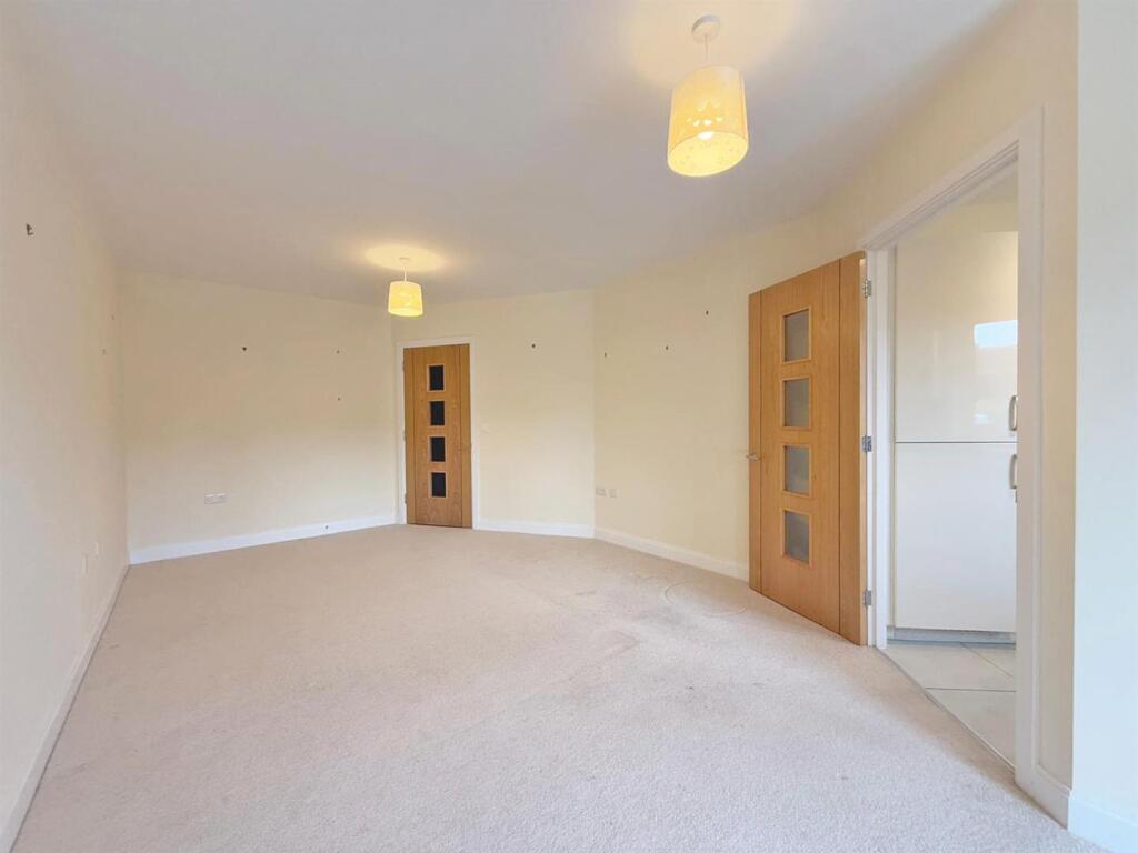 Summerfield Place, Wenlock Road, Shrewsbury photo 4