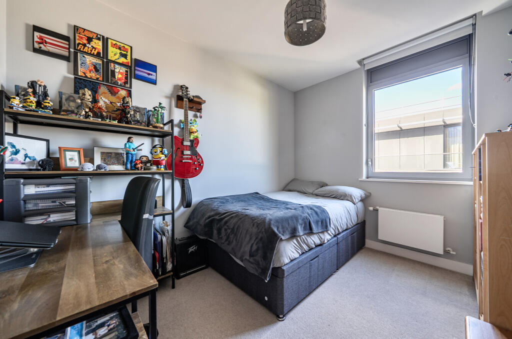 Apartment in London - More
