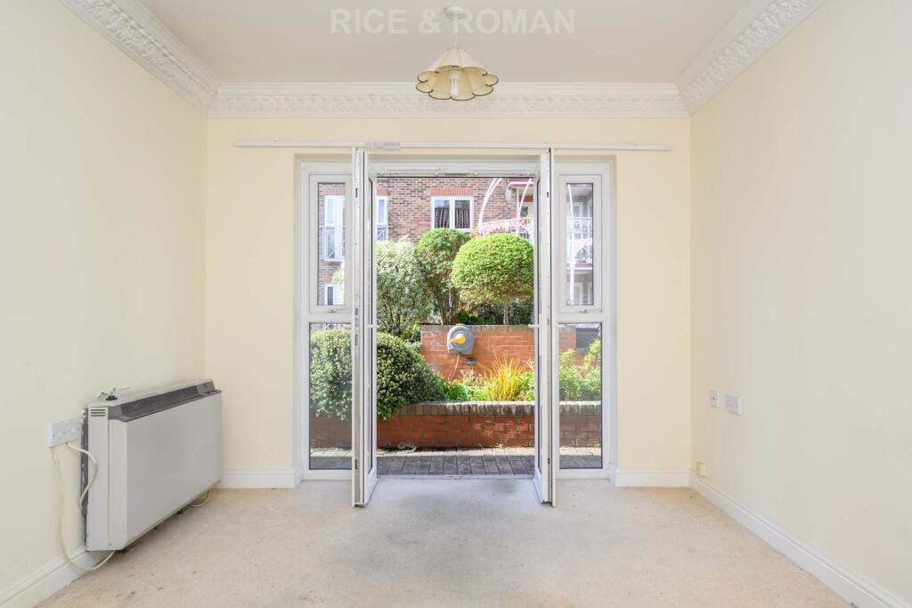 Apartment in London, North Sheen - View 4
