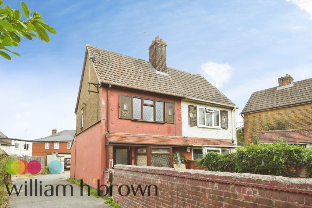 Main image of property: Cressing Road, BRAINTREE