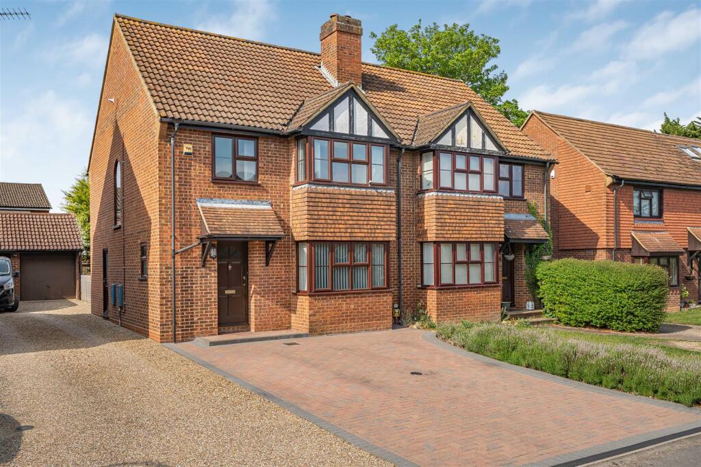Main image of property: Heywood Avenue, Woodlands Park, Maidenhead, SL6