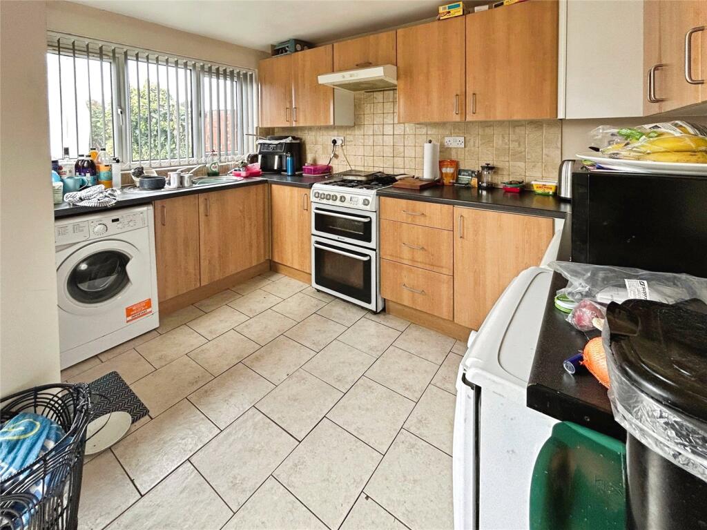 House in Coventry, Keresley Green, Whitmore Park - View 4