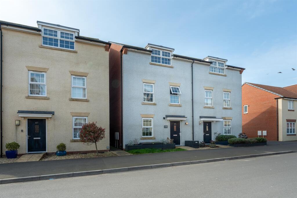 Main image of property: Wheatear Road, Yatton - NO ONWARD CHAIN