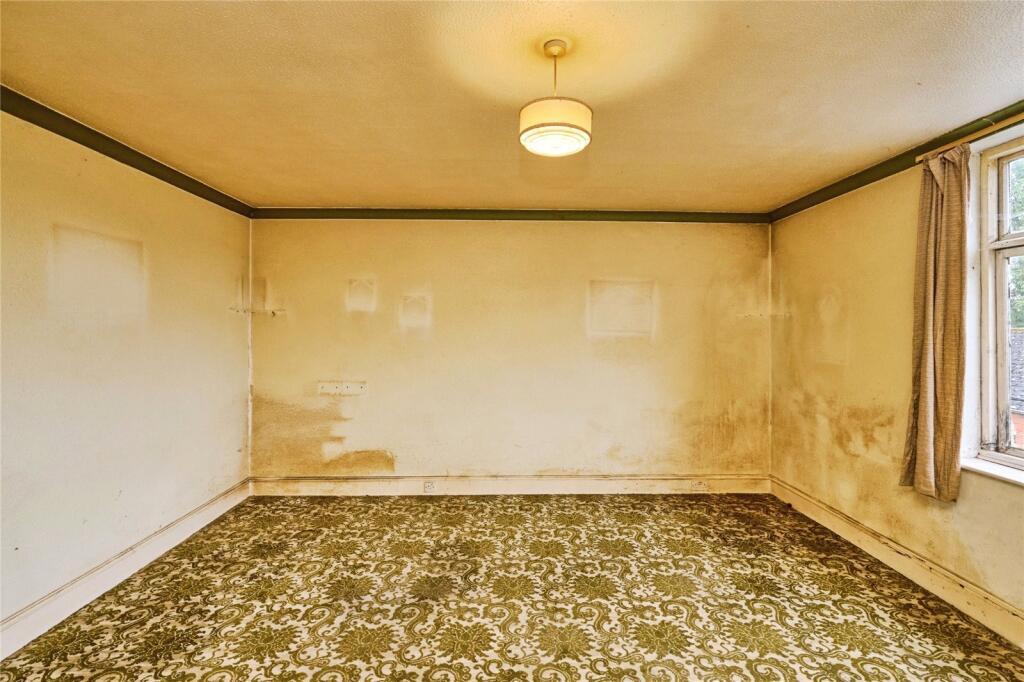 Apartment in Freshwater, Isle of Wight - View 4