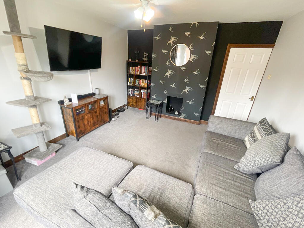 Apartment in Stockport, Greater Manchester - View 5