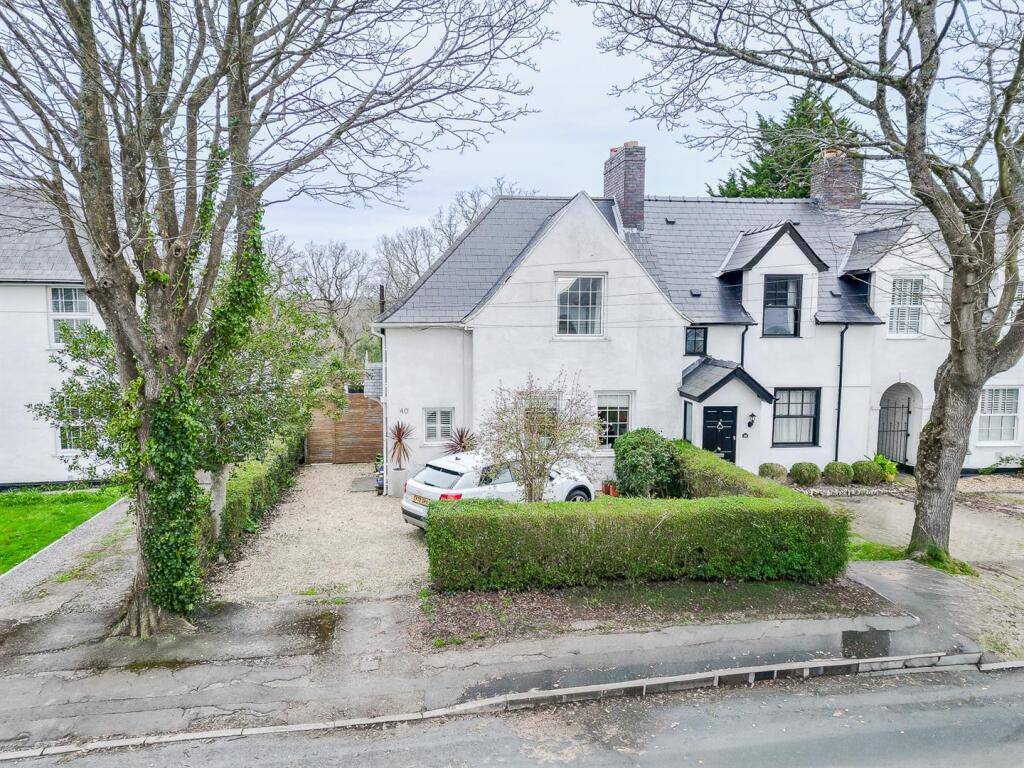 Main image of property: Westward Rise, Barry