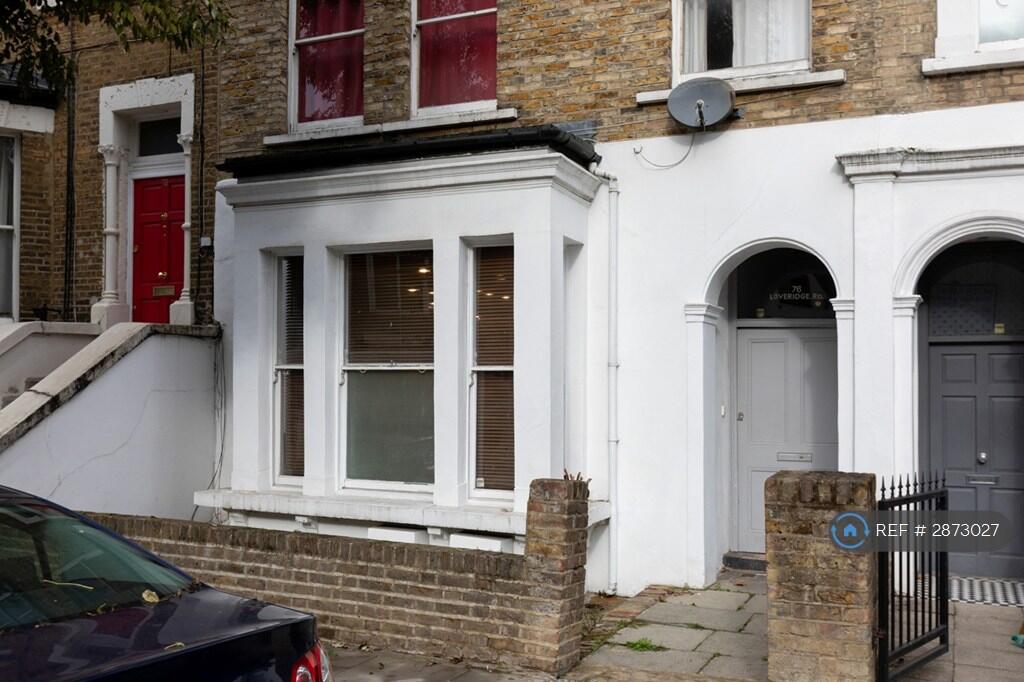 2 bedroom maisonette for rent