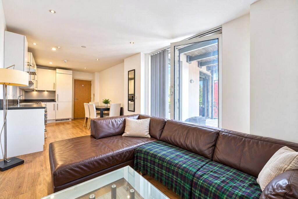 Apartment in London - View 2