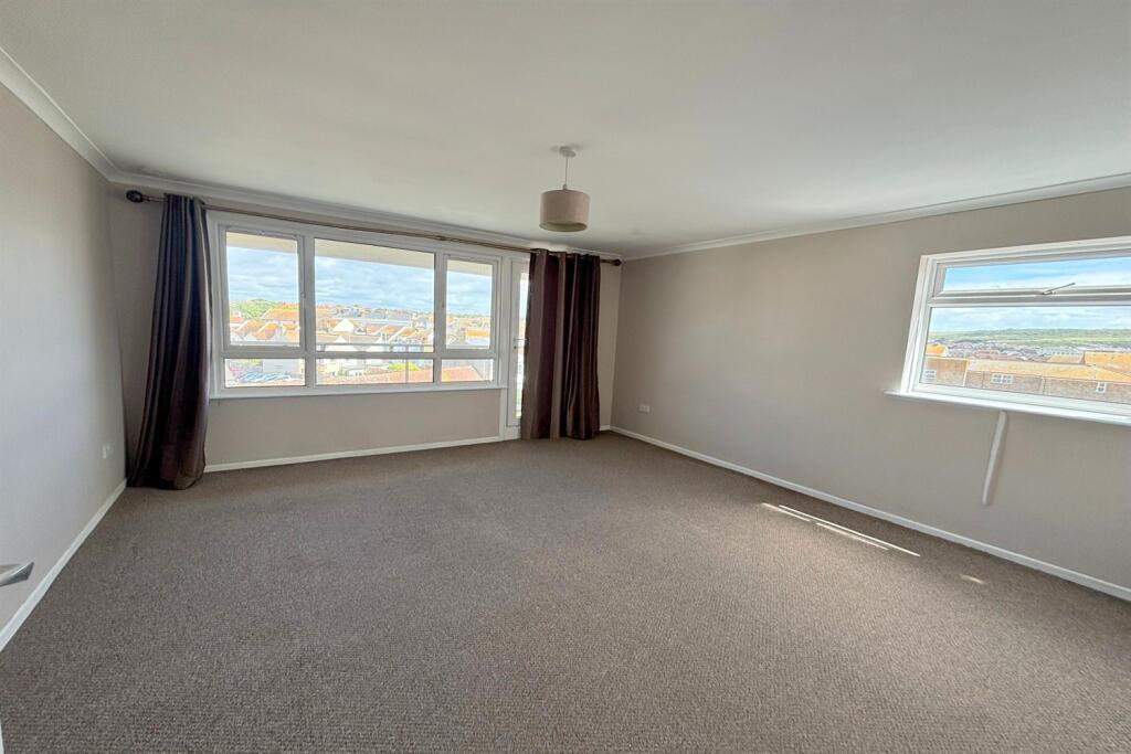 Apartment in Lewes, Seaford - View 2