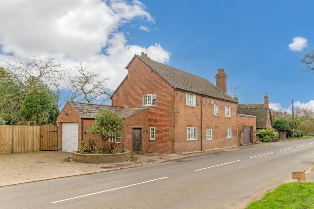 Main image of property: Southam Road, Dunchurch, Rugby Warwickshire CV22 6NW