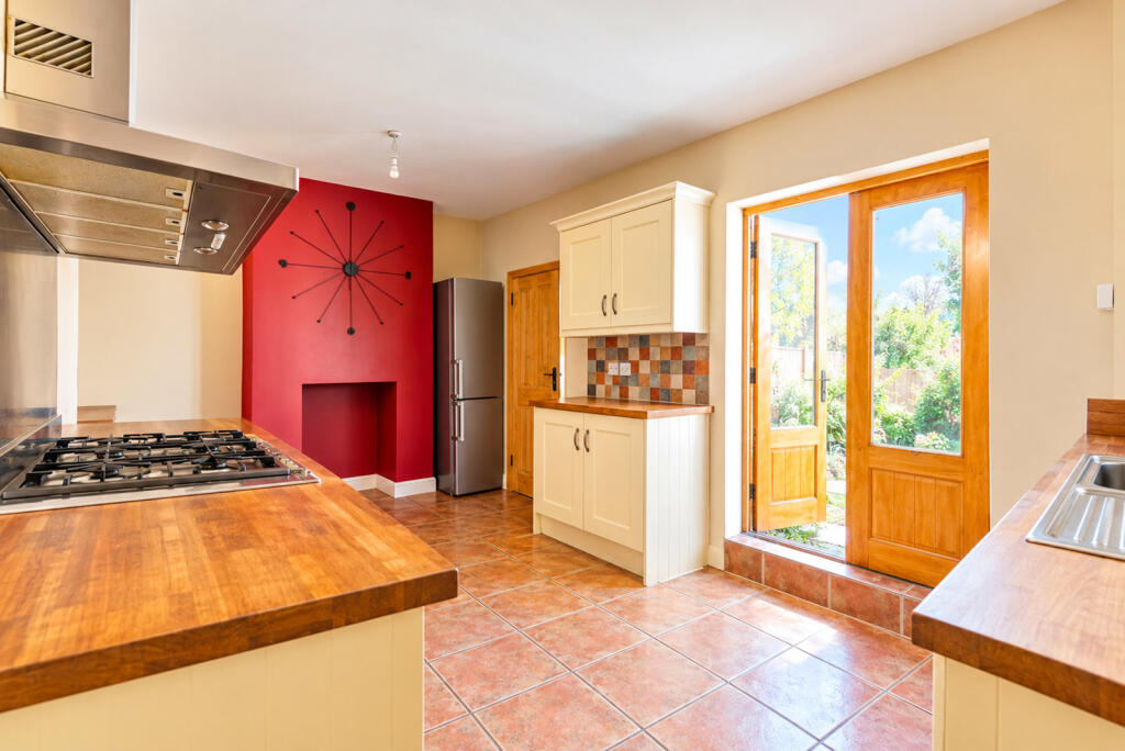 House in London, Cordwell Estate, Hither Green - View 4