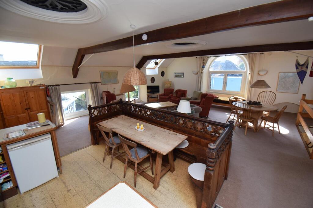 Mersey Street, Borth-Y-Gest, Porthmadog photo 4