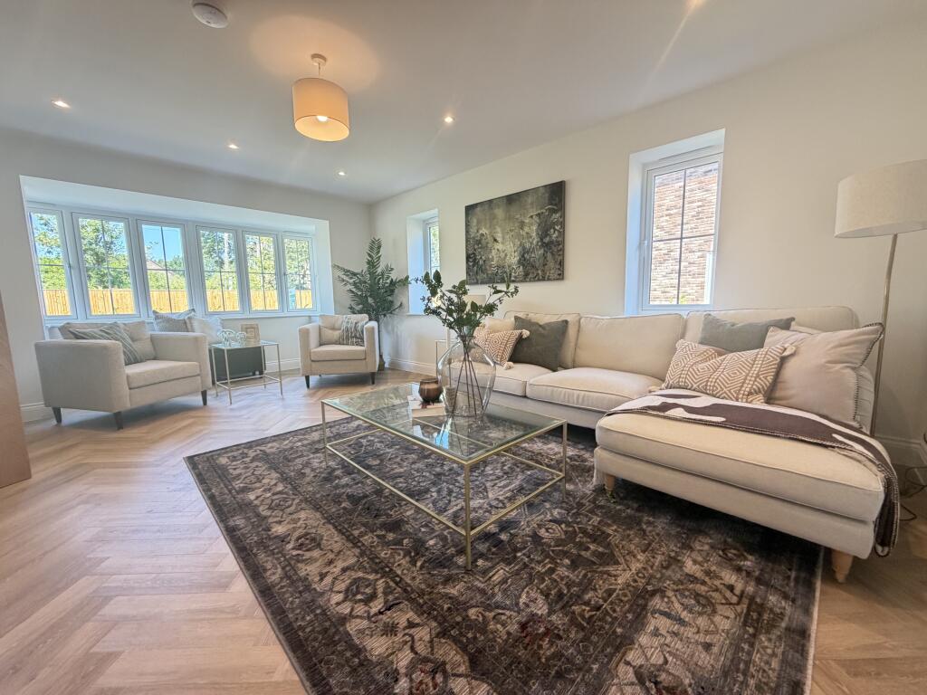 Main image of property: Maidstone Road, Staplehurst TN12 0RE