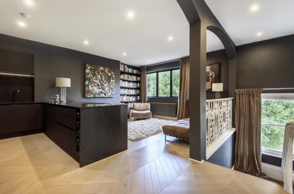 Apartment in London - View 3