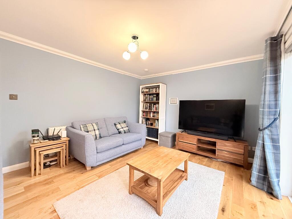 8 Burder Park, Carron, FK2 8FL photo 3