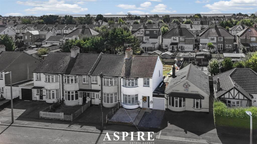 House in Southend-on-Sea, Essex - View 2