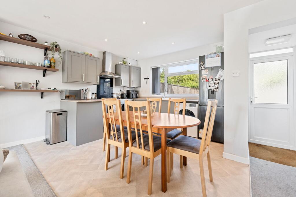 Fairview Drive, Broadstone, BH18 photo 5