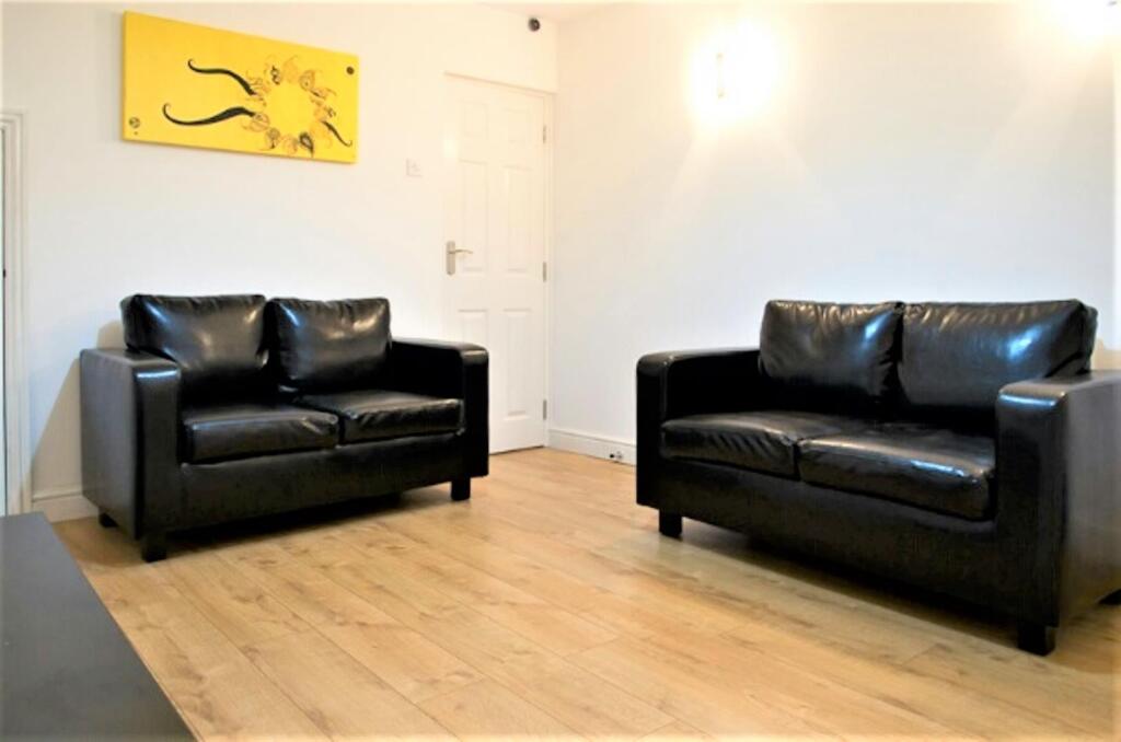 House in Birmingham, Bournbrook - View 4
