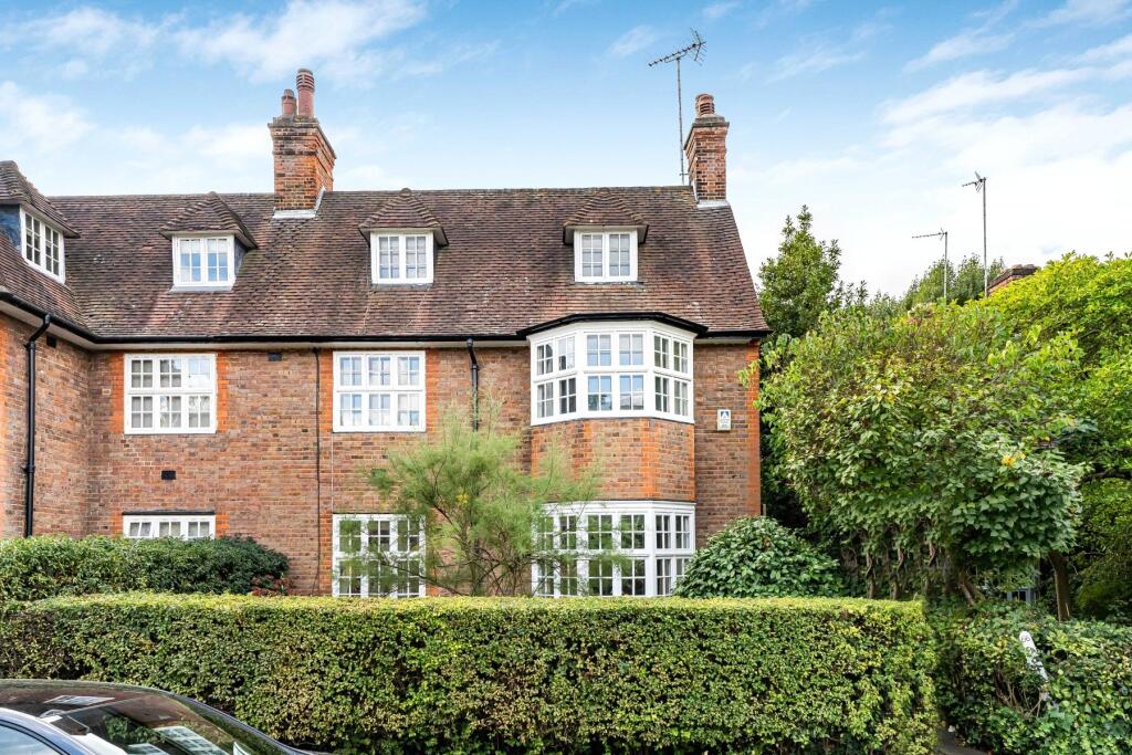 4-bed semi-detached on Corringham Road, London, NW11, £1,450,000