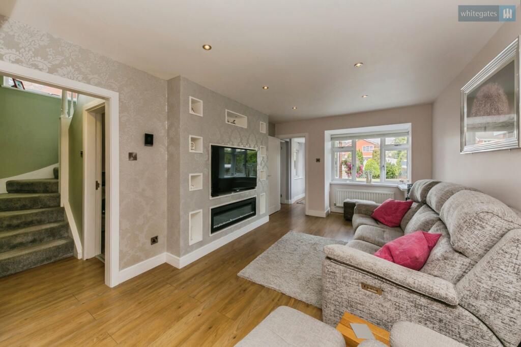 House in Bradfield Green, Leighton - View 5