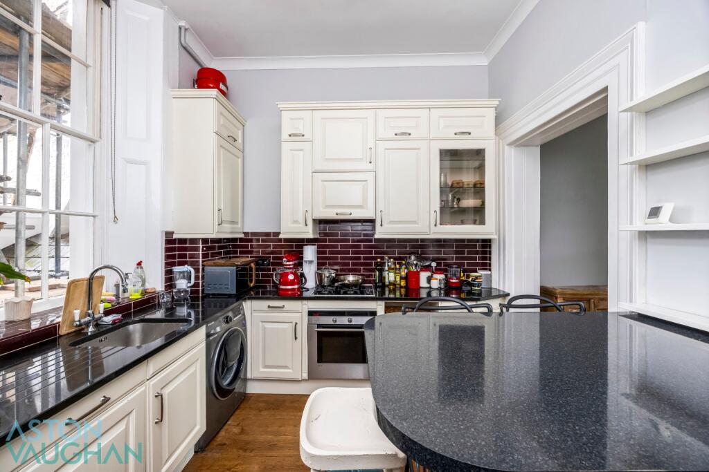 Apartment in Brighton - More