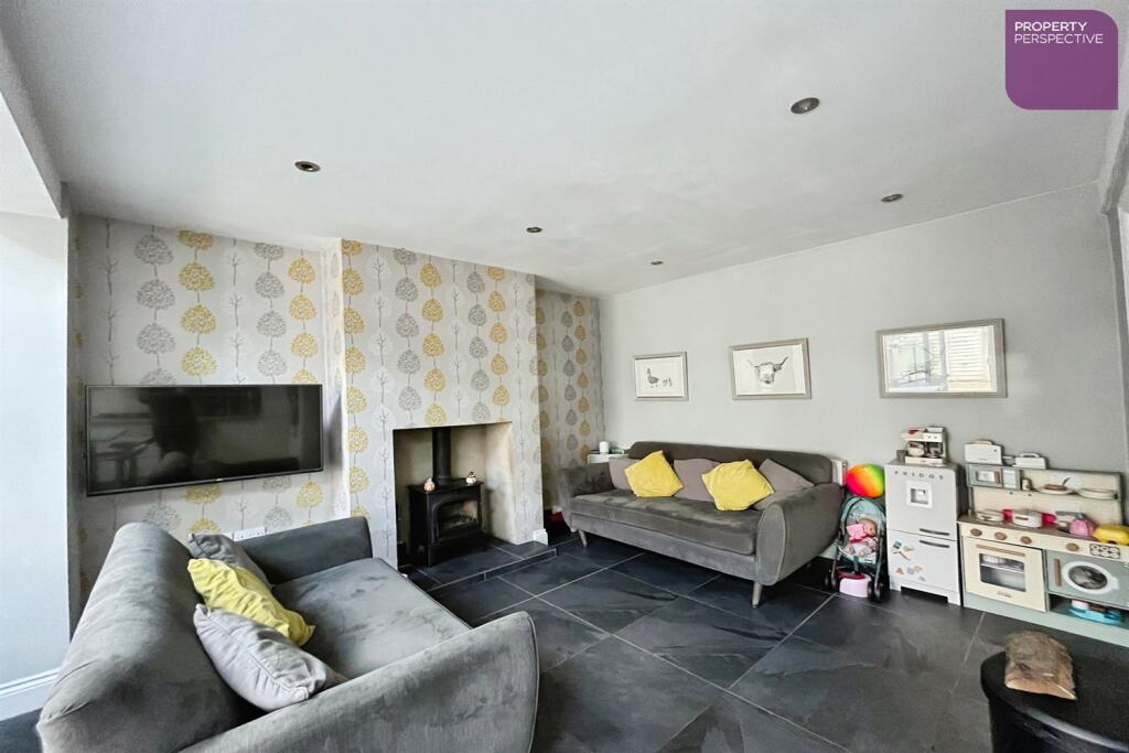House in Lancaster - View 5