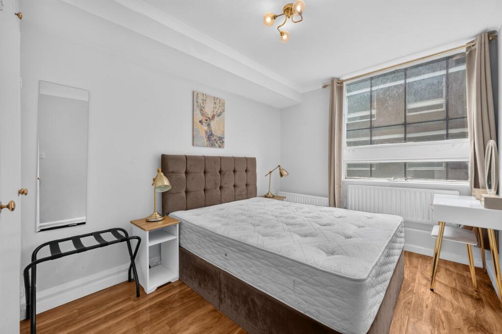 Apartment in London - View 5
