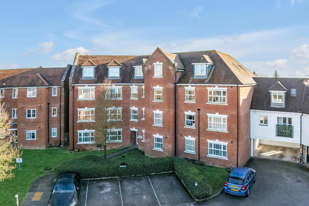 Walter Mead Close, Ongar, Essex CM5 photo 3