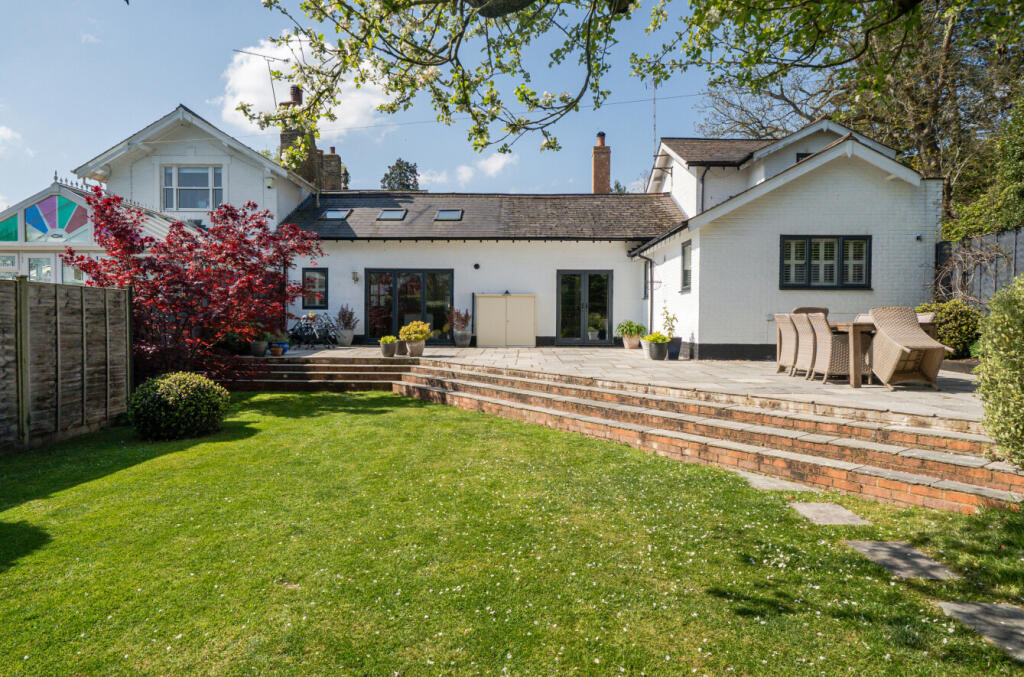 Main image of property: Rose Court Cottage, Burghfield Common, Reading, Berkshire, RG7