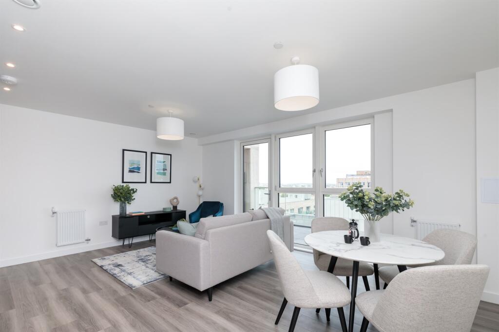 Apartment in London - View 5
