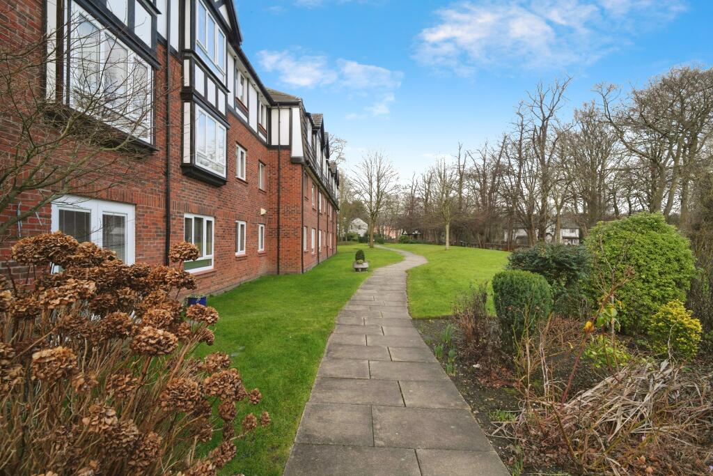 Barton Road, Manchester, M28 photo 3