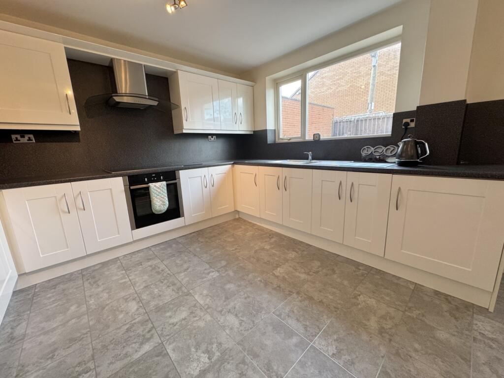 Warnebrooke Avenue, Murton, Seaham, County Durham, SR7 photo 4